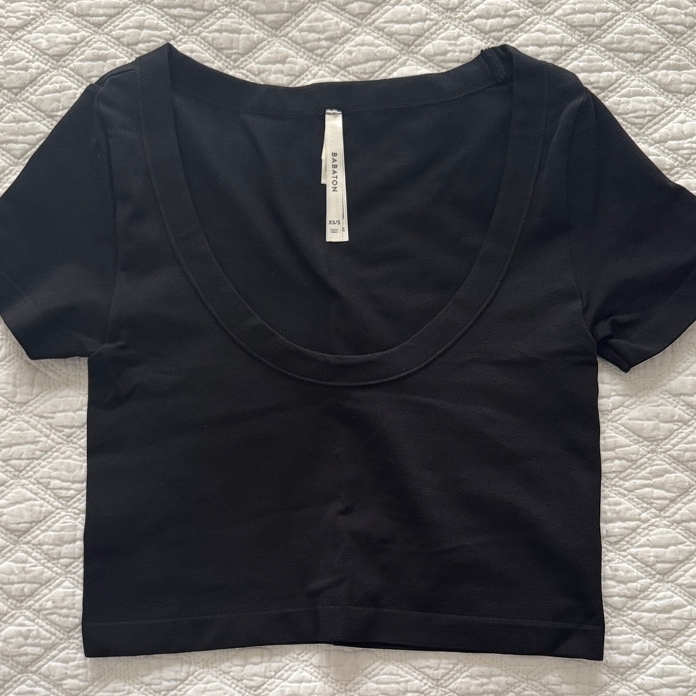 Babaton Black Scoop Neck Crop Top